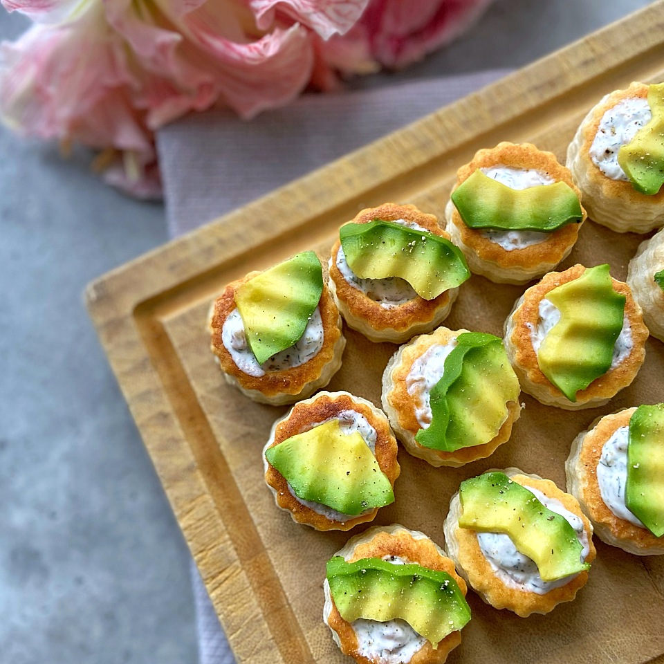 Image of Crimp Avocado Bites