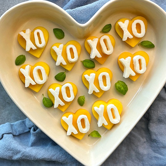 Image of Mango & Mozzarella XOXOs